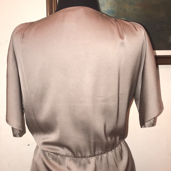 Diane Von Furstenberg Silk top Size 2 - Picture 5 of 8